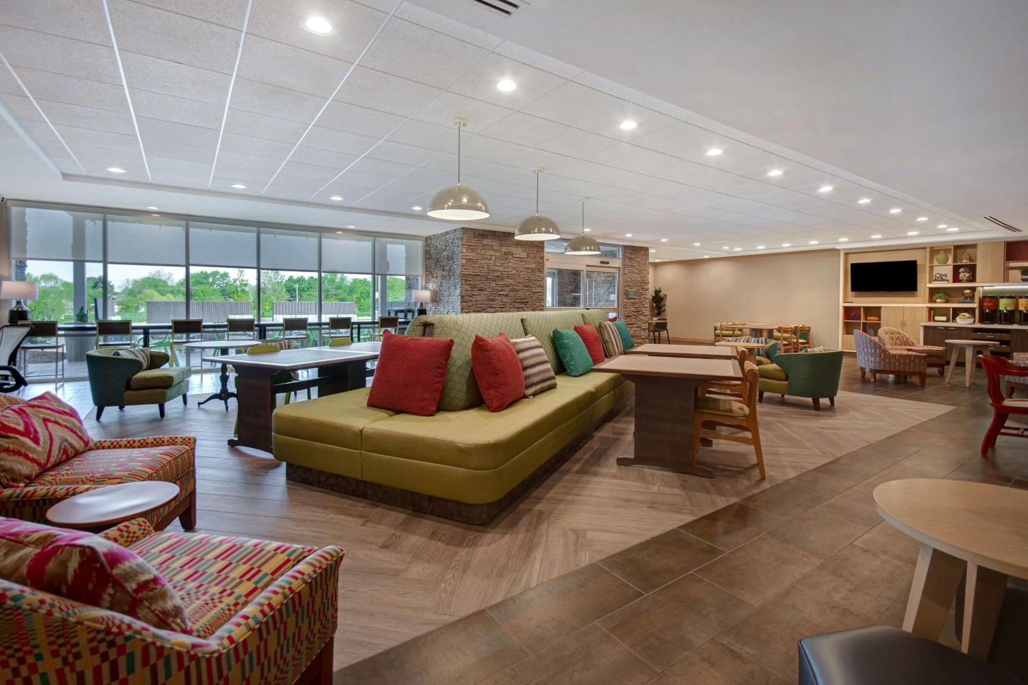 Hotel Home2 By Hilton Louisville South