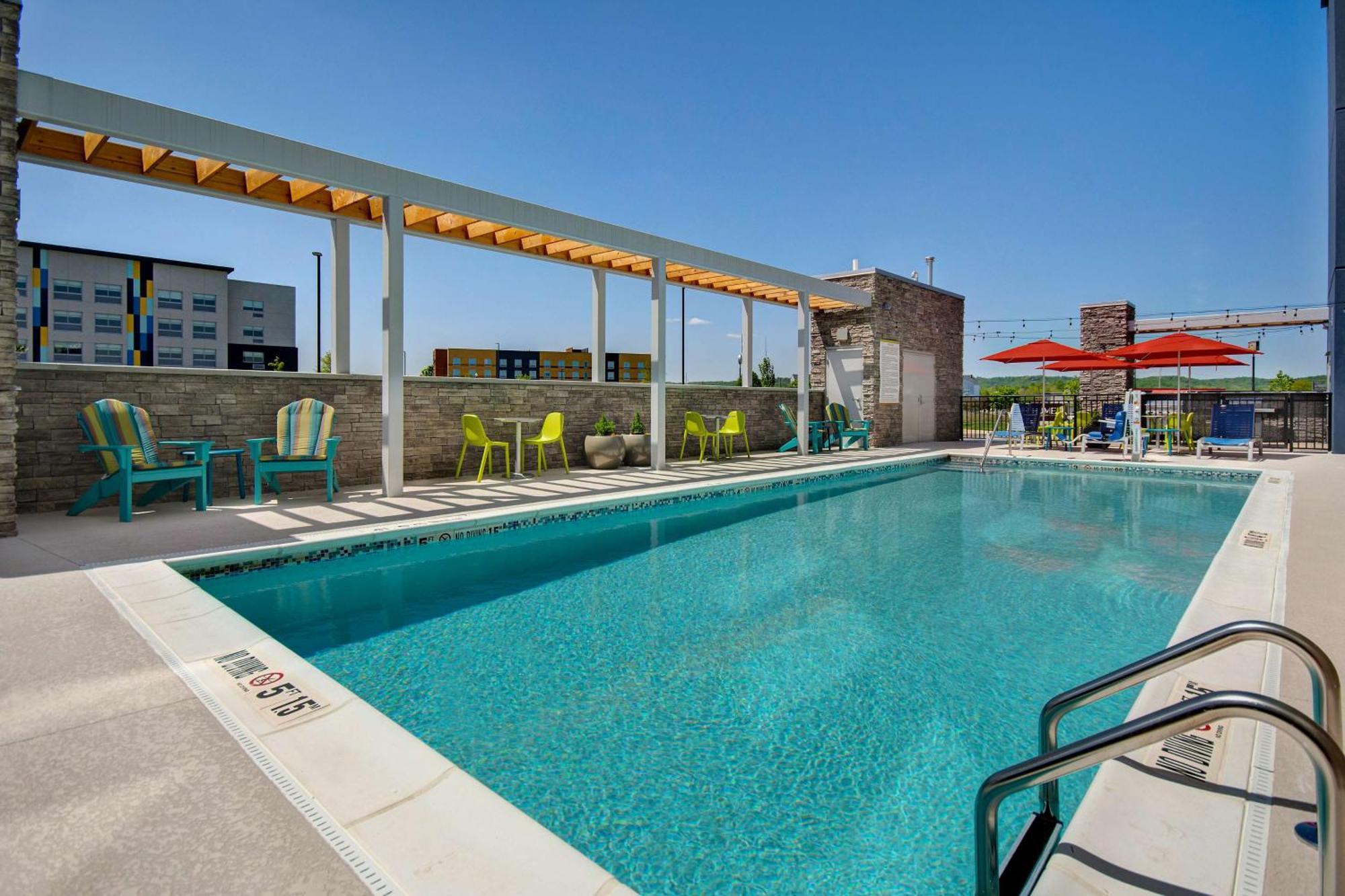 Home2 By Hilton Louisville South 3*